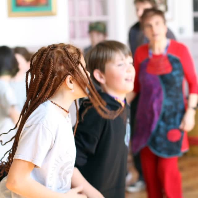 Our very first Cardiff Steiner Community Ceilidh!

Join us for a high-energy evening of toe-tapping tunes and unforgettable dancing with music & moves from our talented teachers.

What better way to celebrate Spring than dancing with friends, and making new ones?